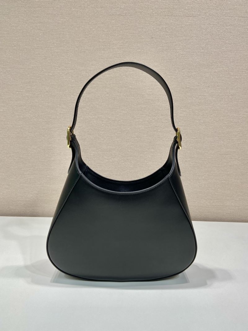 Pra*a cleo bags